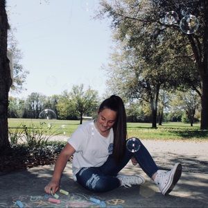 Meet your Posher, Abby